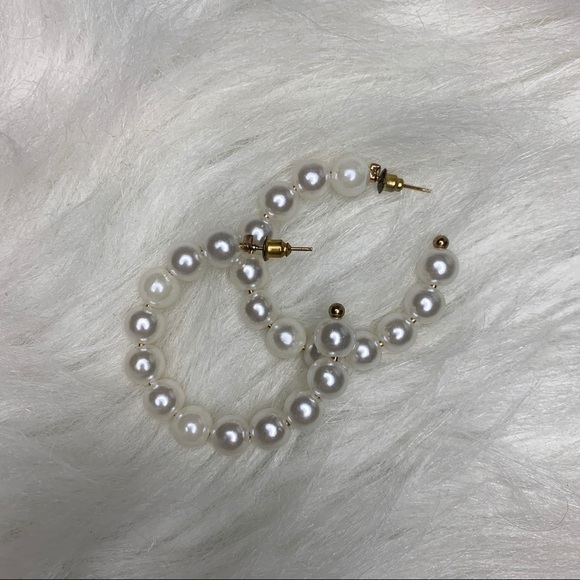 Francesca’s Pearl Hoop Earrings - Picture 2 of 4